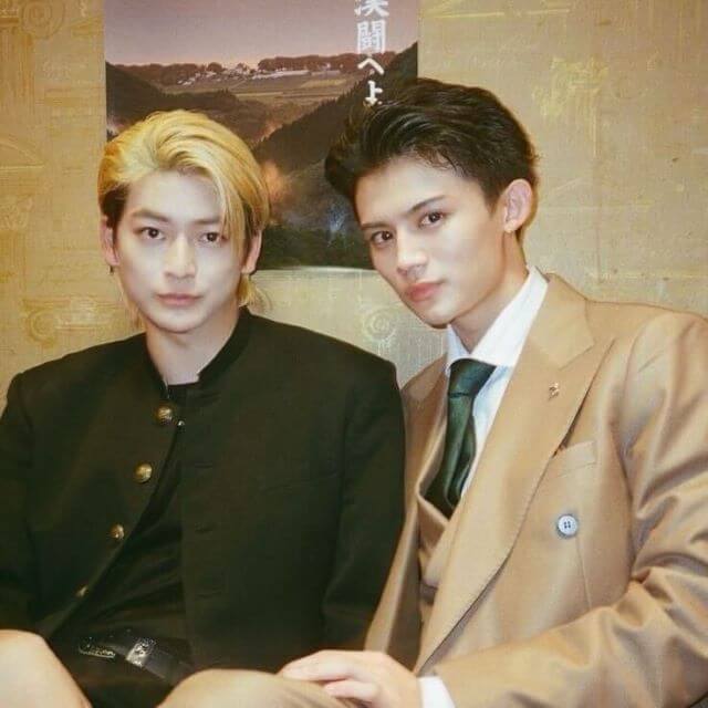 藤原大祐・高橋文哉とのツーショットを披露！