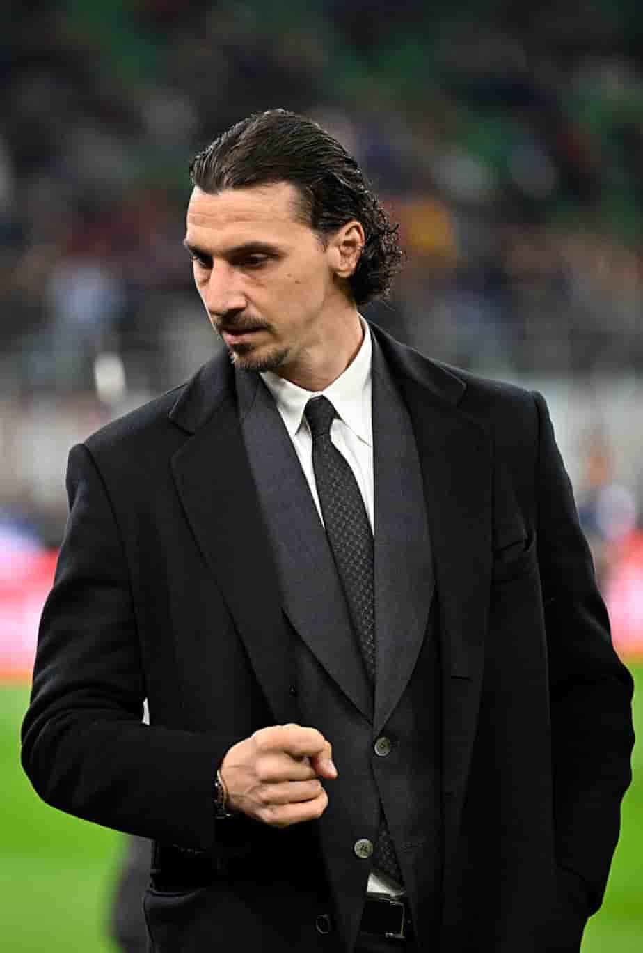 イブラヒモビッチが今季を振り返る！悔しさと前向きな決意を投稿