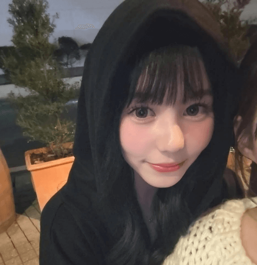 「可愛すぎやろ」美女ゴルファー・稲永恋雅、ゼロ距離で見せた友人との2ショットが可愛すぎと話題に「前髪下ろした黒髪の清楚な美人！」