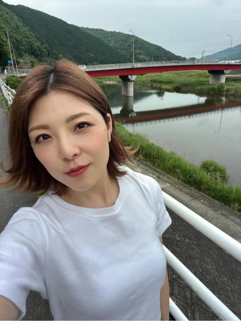 元モー娘。小川麻琴が広島での撮影風景を公開「自然がいっぱいで気持ちが良いー」