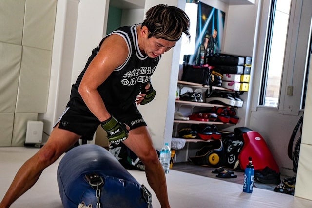 皇治、トレーニングの様子を公開「ごちゃごちゃ語るなら命はれ」