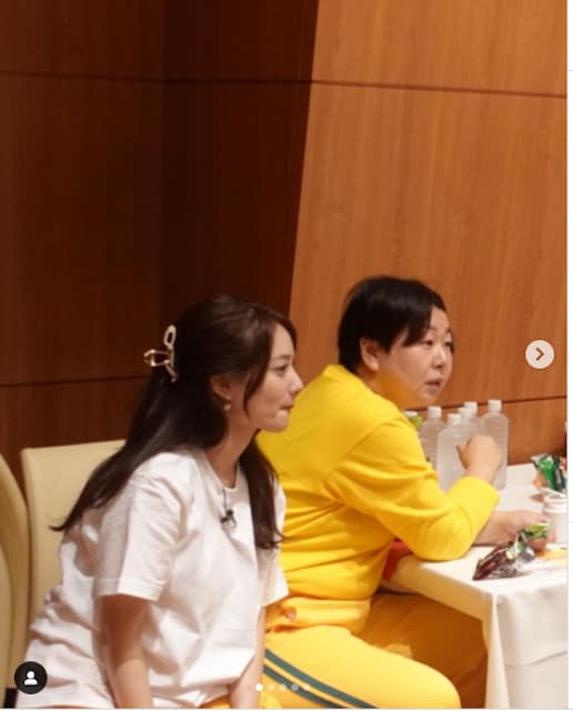 谷まりあが森三中大島との楽しいひと時を過ごす