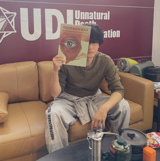 「アンナチュラル」の“中堂さん”がオフショットを公開！