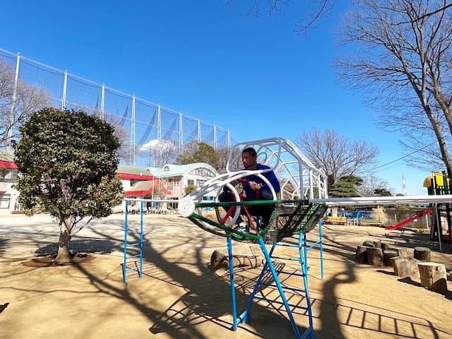 「元気な子供達と元気な先生のおかげで大盛り上がりでした！！」坪井慶介、幼稚園へ来訪！