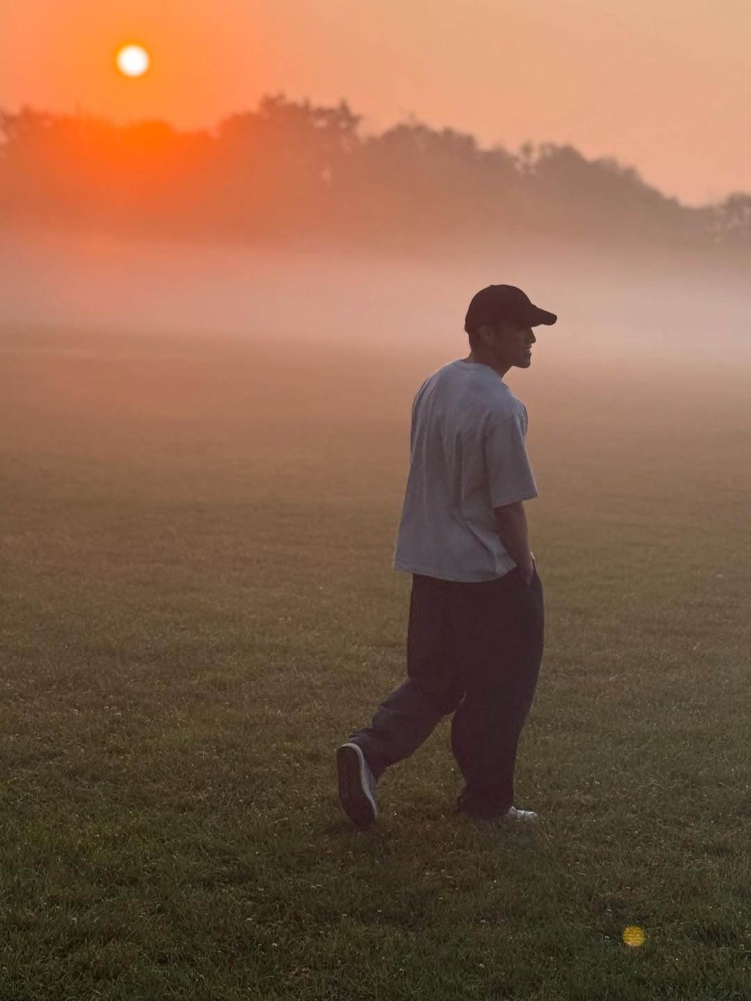 「ステキな景色」朝倉海、UFC319の開催地・シカゴの絶景をバックに歩く様子をファンに公開！