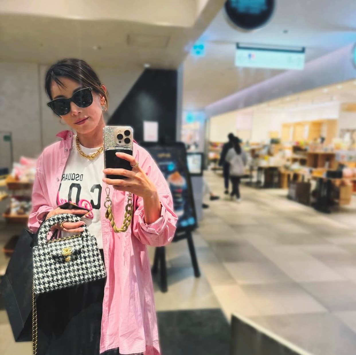 「ウルトラ綺麗」女優・加藤あいの最新ショットにファンうっとり！