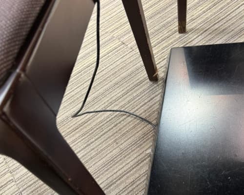 スリムクラブ内間、接客時の録音に「失言はマズイ」と言うもコンセントが…