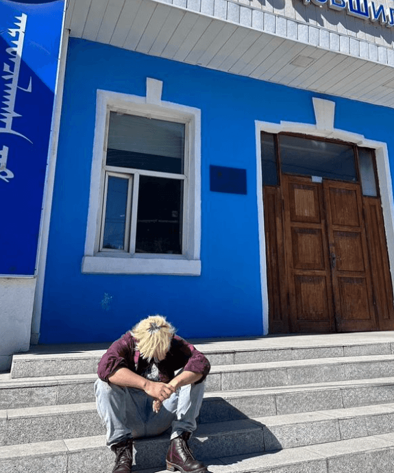 キャンプ芸人　ヒロシ、モンゴルで「ランシド」風ショット公開！ファンから多彩な反響