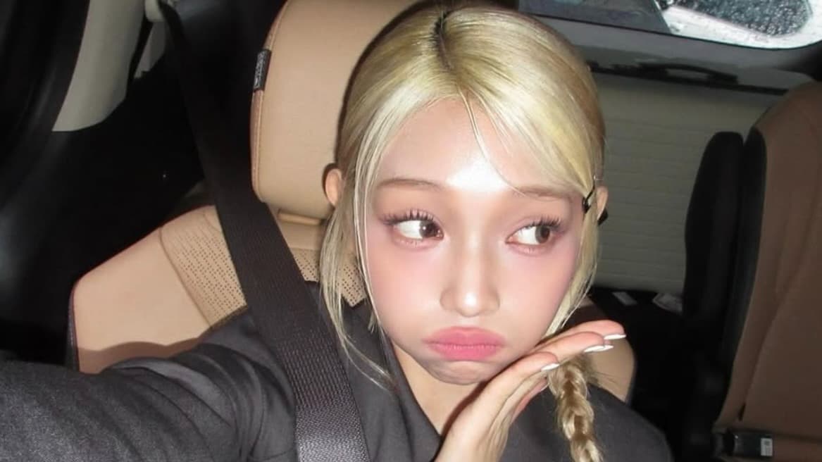 超美人！UNIS ・ゼリーの最新自撮りショット