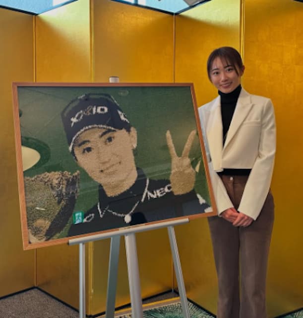 プロゴルファー安田祐香、新年会参加！『素敵なプレゼントに感謝』