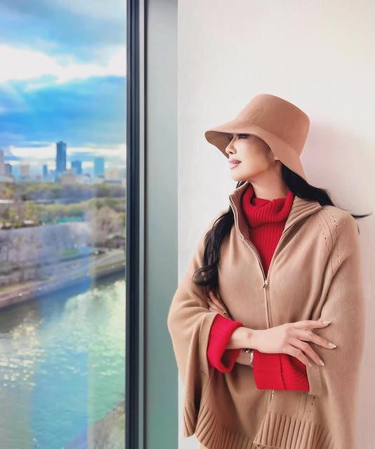 アンミカカラー!?アンミカが今年旬のカラーを使ったコーディネートを披露❤️🤎