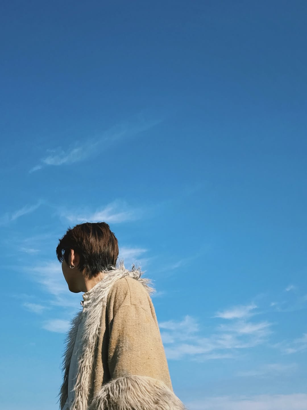 ミセス若井滉斗が青空に溶け込む…  新曲「lulu.」の投稿が話題