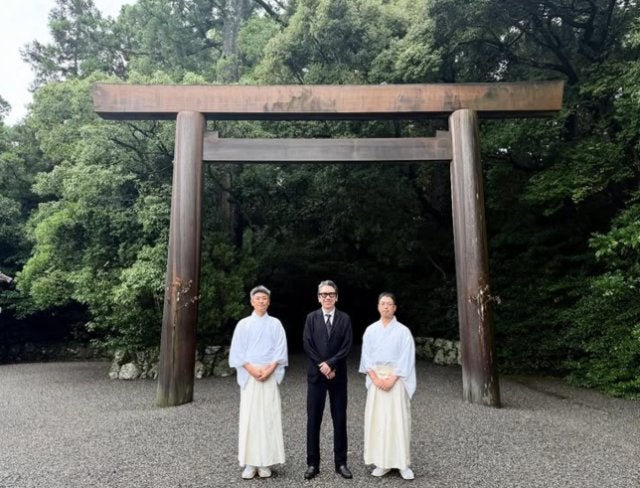“ホテ散歩クライマックス”布袋寅泰、伊勢神宮で心に深い祈りの時間