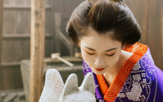 「美しすぎる…」小芝風花、大河ドラマ『べらぼう』撮影オフショット公開