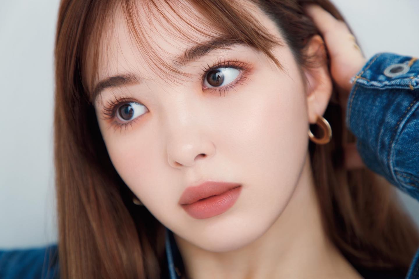 「絶対普段やりませんが…」藤田ニコルが〇〇メイクに挑戦💪「絶対真似する🥰💜」