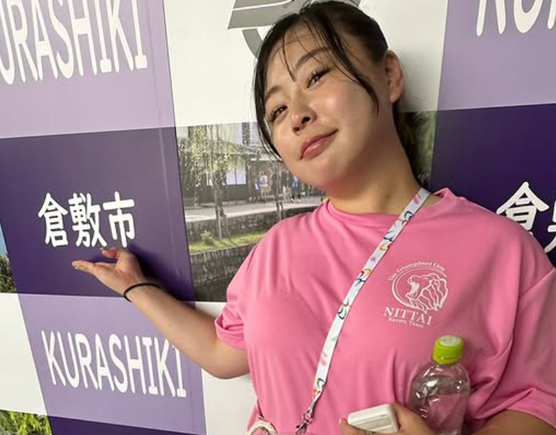 引退後もアクティブ！元空手女王・植草歩、倉敷訪問で笑顔ショット