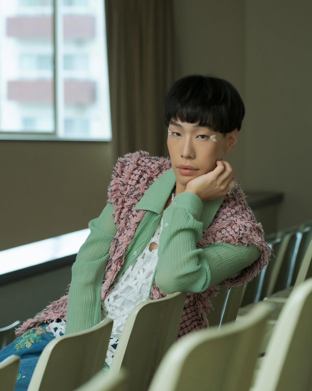 坂口涼太郎のエッセイがAmazonの2つのカテゴリーで1位！喜びをあらわに発売記念インスタライブを予告！