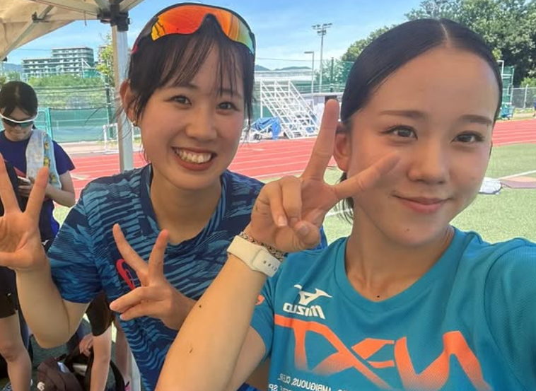 「学年を超えた絆」甲南大学女子陸上部・田井彩晴ら、美ポーズで爽快アピール