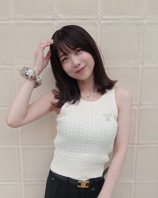 篠崎彩奈、新しいヘアカラーを披露「ちょっとパープル入れてもらいました」