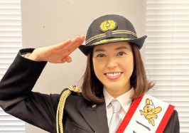 神田愛花、一日警察署長で交通安全呼びかけ「自転車は車両です！」