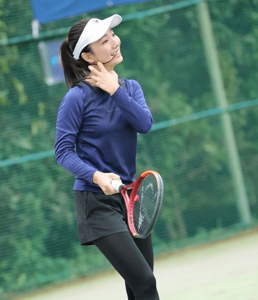 「すんごい良い写真！」プロテニス美女・小堀桃子、麗しの”ポニテ姿”をコートで披露しファン大絶賛！