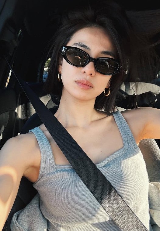 「天気良すぎて…」元E-girls佐藤晴美 真冬のタンクトップ姿にファン歓喜