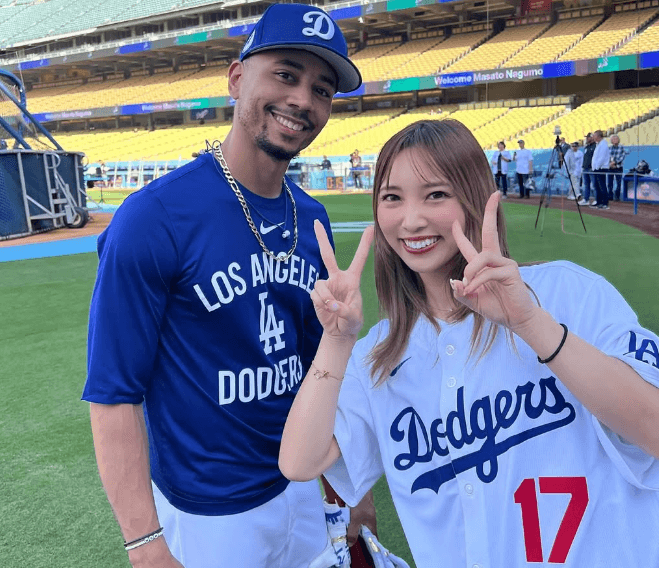 「羨ましいです！」野球美女子、ドジャースのバッティング練習を見る貴重な体験！レア2Sにもファンから羨望の眼差し「日本の美女が知れ渡った」
