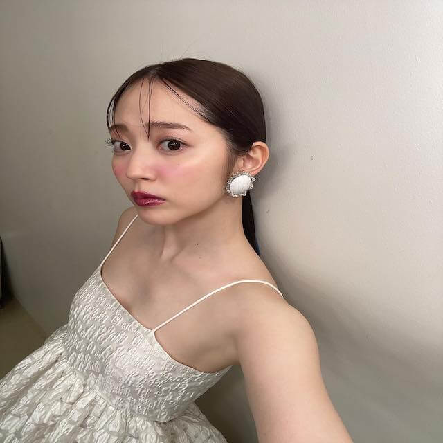 W杯選手と熱愛中の鈴木愛理が可愛すぎるオフショットを公開💓