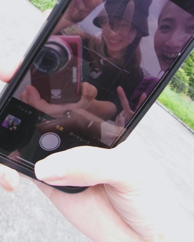 「素敵な姉さんですね！」あの超人気女優の姉妹2ショットが可愛すぎると話題に