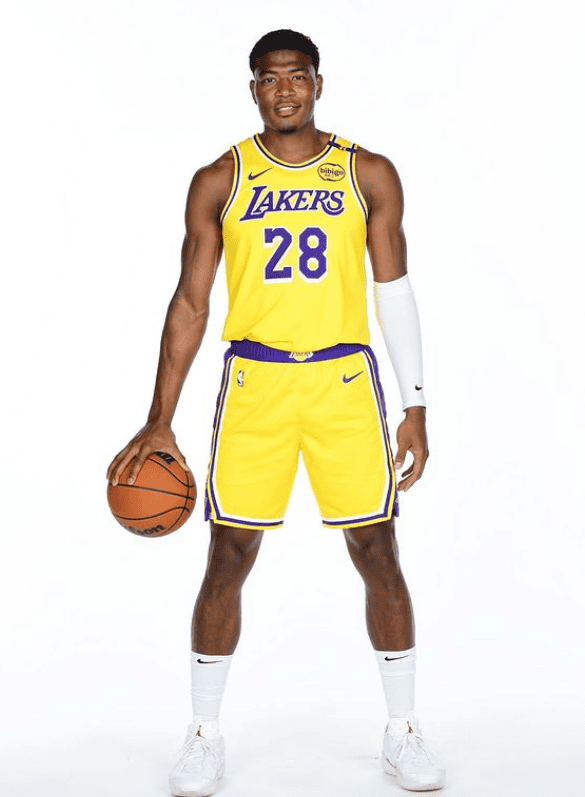 八村塁がNBA6年目に突入「六年生」の活躍に期待