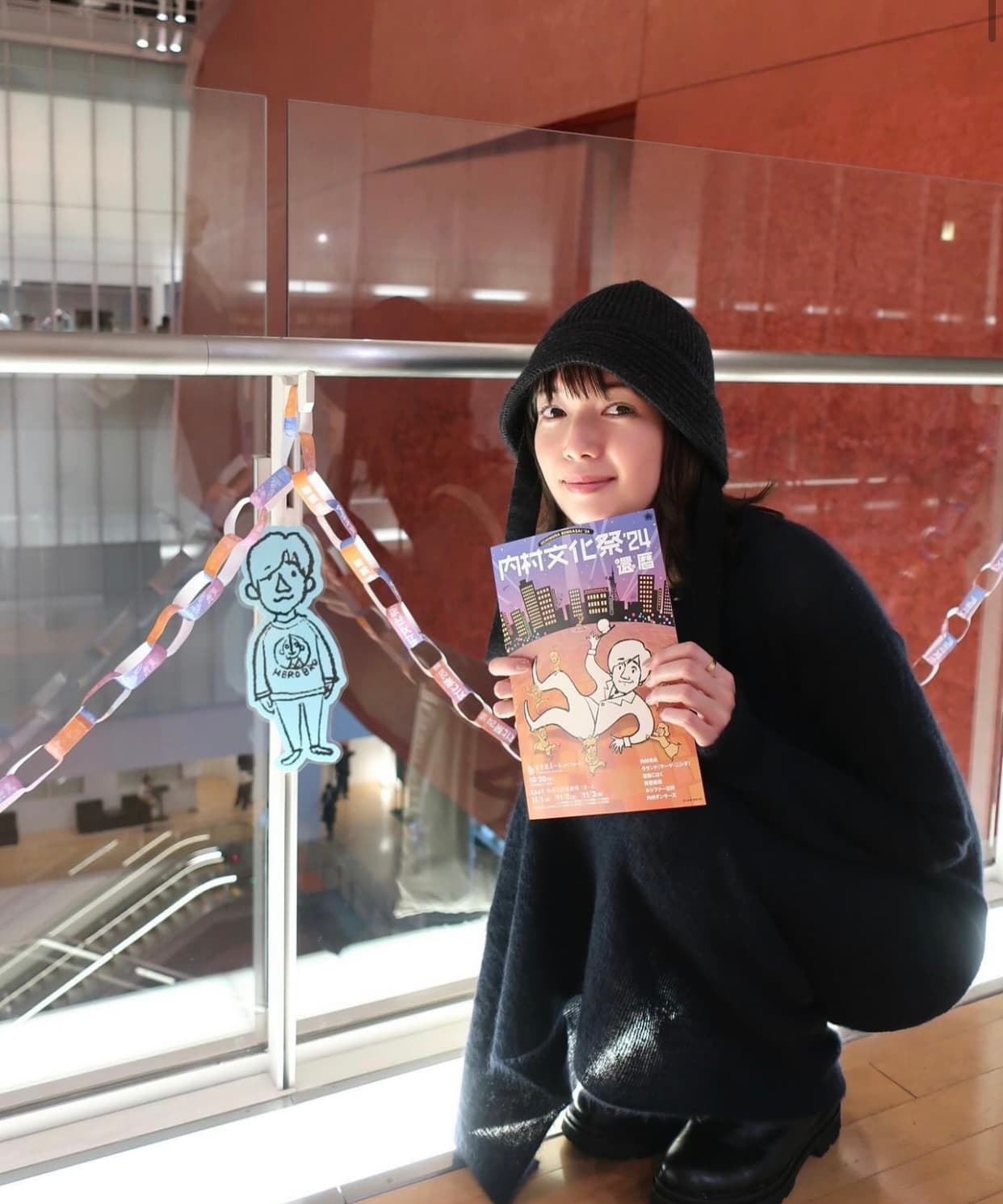 おすましもニコニコも可愛い〜佐藤栞里の最新ショットが話題に！