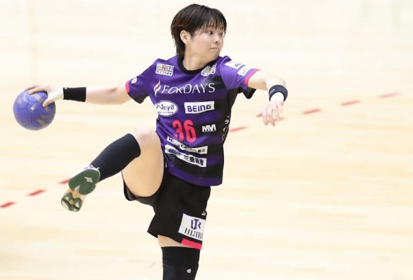 「とにかく愉しかった60分！」ショートヘアの美女ハンドボーラー・横田希歩、喜びの勝利報告！クールショットも披露