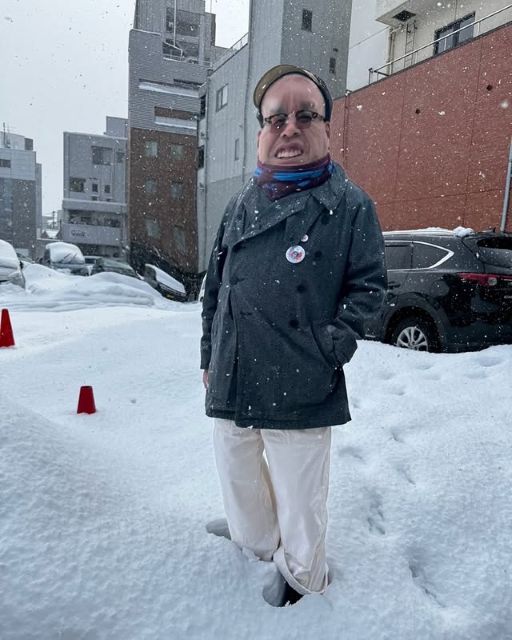 「#せつ #雪 #節 #セツ」野性爆弾くっきー！雪上ショット公開も鬼加工過ぎてダレ！？