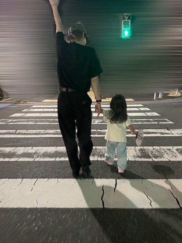 「この間、姪っ子とお散歩した」大人気アイドルの可愛すぎる写真が話題に