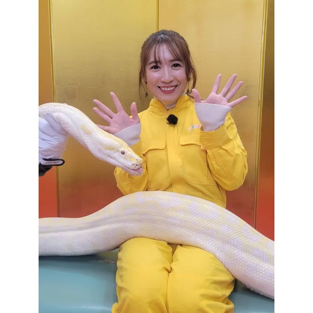「SNAAAAAAAAKE!!!」元筋肉アイドル・才木玲佳、