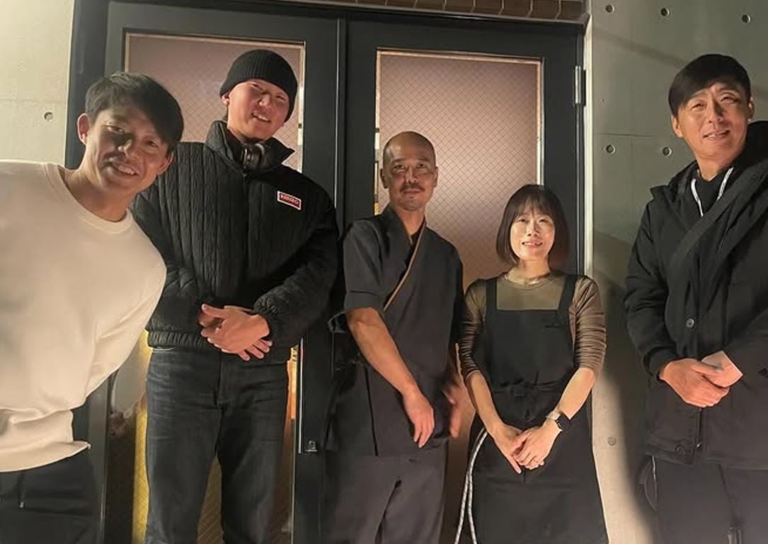 ジャイアンツコーチが若手選手らとディナー！オフを満喫