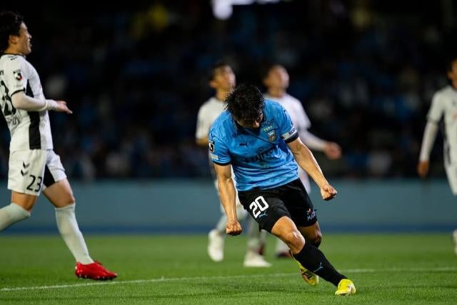 川崎フロンターレFW・山田新、ファンへの感謝と闘志を語る