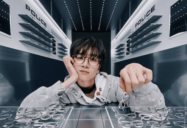 「眼鏡食べてる！？」板垣李光人が色々な眼鏡をかけまくる！