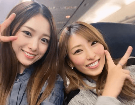 「もっと見たくなる」人気モデル、美女仲間とパワースポットへ！現地のショット＆ムービーにファン歓喜！「写真2人ともいい笑顔、可愛い」