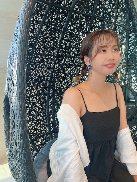 元AKB48の大家志津香が夏らしいコーデを公開！