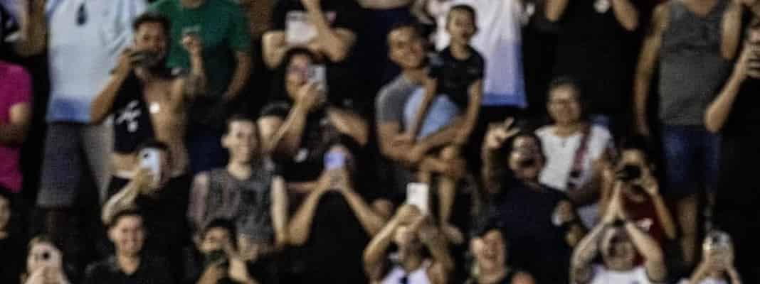 ネイマール、「サッカーへの喜びを表現」試合中の写真を投稿