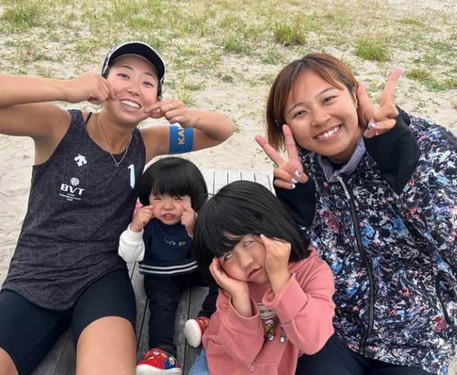 子供たちの全力変顔に爆笑！ビーチバレー選手・白幡亜美が試合オフショットを公開