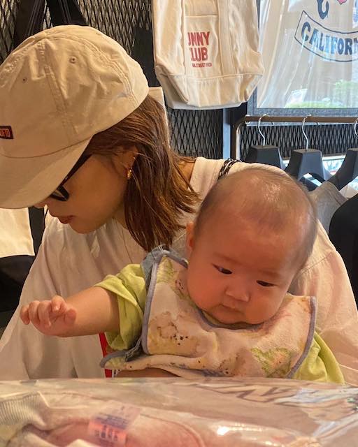 木村沙織が息子の顔出しショット公開👶🍼保冷剤代わりに使ったまさかのものとは❓