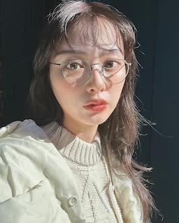 実家お金持ち説浮上の美人女優 顔面ドアップショットにファン悶絶 最新投稿が話題に