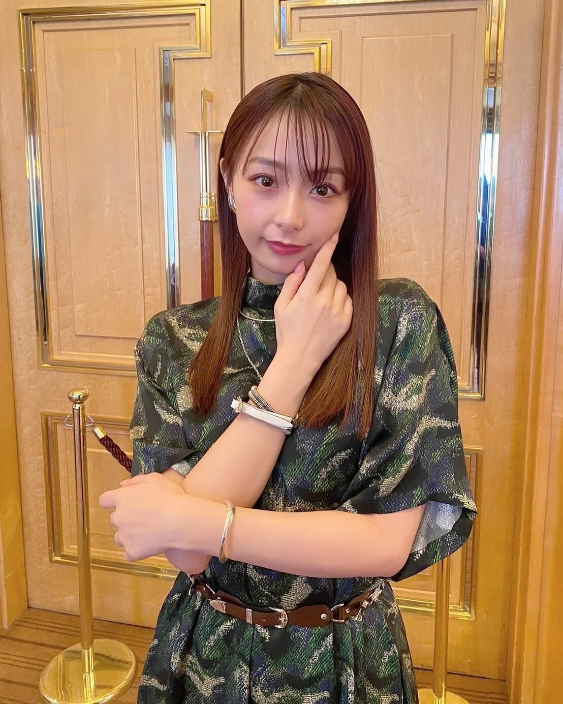 宇垣美里の最新ドレス姿にファン歓喜「美しい」