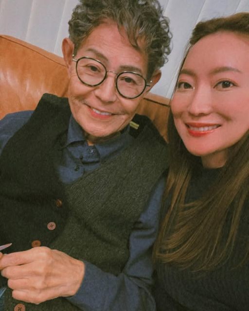 「幸せなひと時を過ごせました」加藤綾菜がクリパを堪能！夫・加藤茶との素敵すぎる2Sにファンほっこり