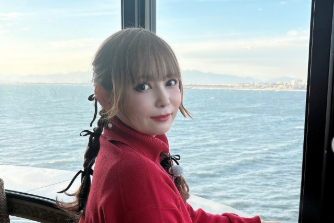 中川翔子、江ノ島イルミネーションで“キラキラ”輝く姿を披露！