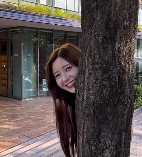 「休日ショットが可愛すぎる！」松川星、笑顔弾ける私服姿にファン悶絶！