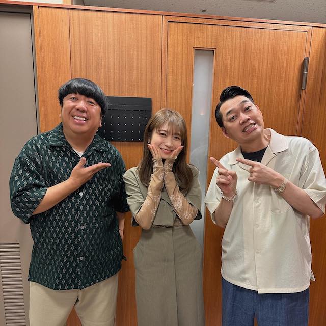 秋元真夏、乃木坂卒業から3ヶ月でバナナマンと共演❗️「あの時の約束も叶いました」