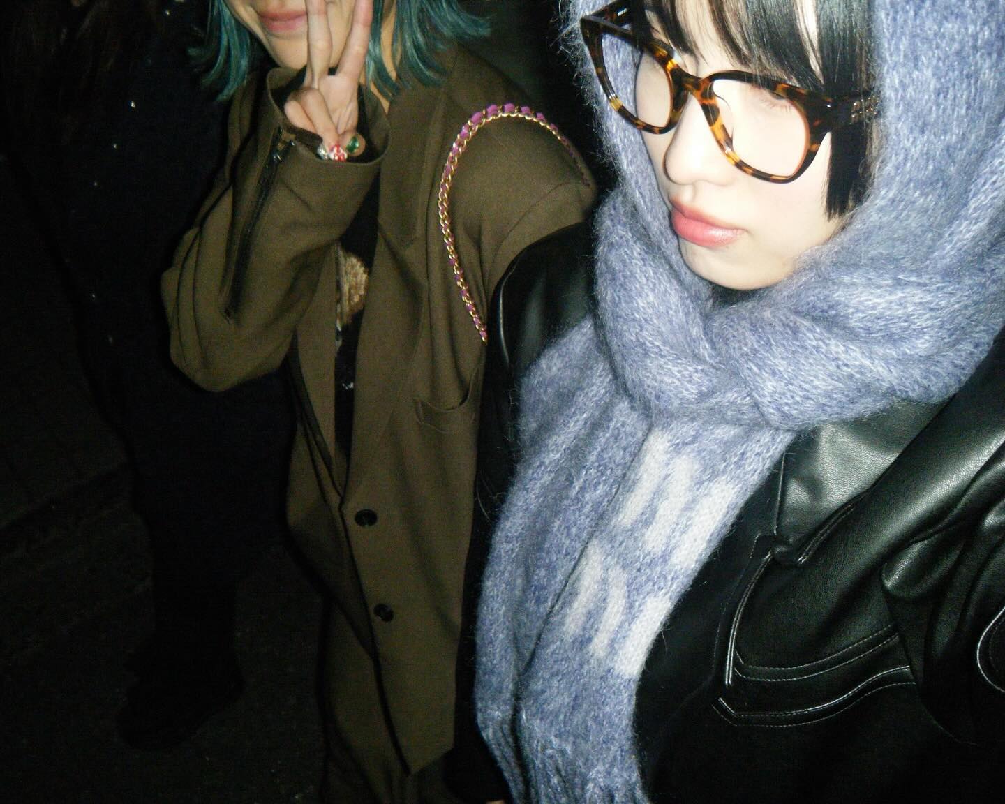 TWICE・モモが姉との2ショットを公開💖京都で楽しむ姿が話題に🌟